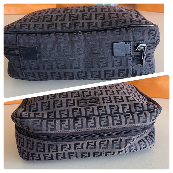 Authentic Fendi vanity case 💼❤️🧳 - Picture 4 of 13